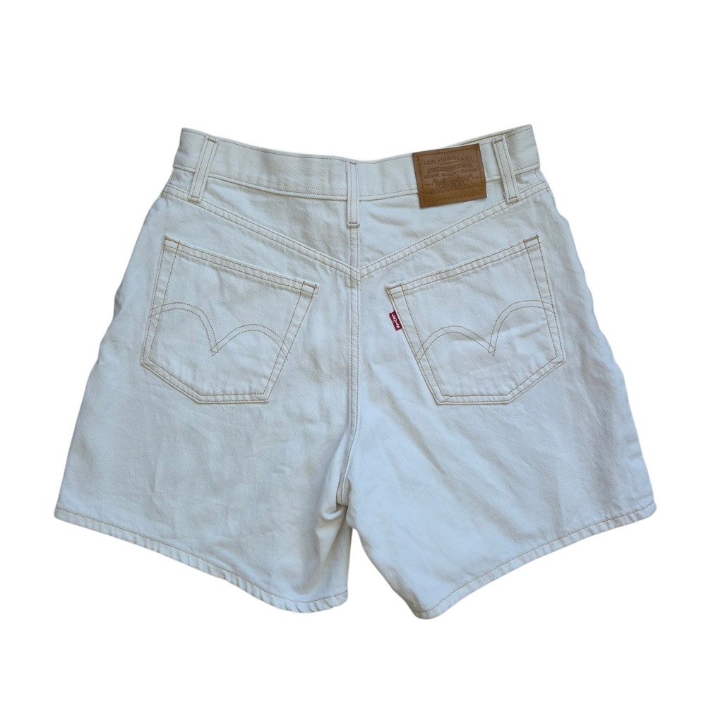Levi's White High-Waisted baggy Jean Shorts